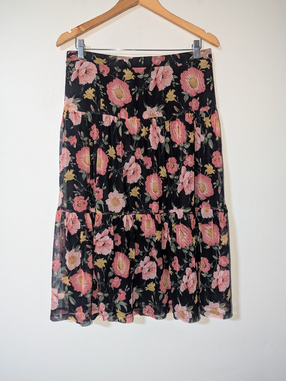 L NWOT Nina Leonard Black Floral Print Midi Mesh Skirt